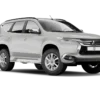 Mitsubishi Pajero 7 place 4x4 / Prix par jour