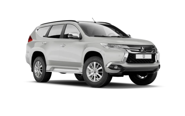 Mitsubishi Pajero 7 place 4x4 / Prix par jour